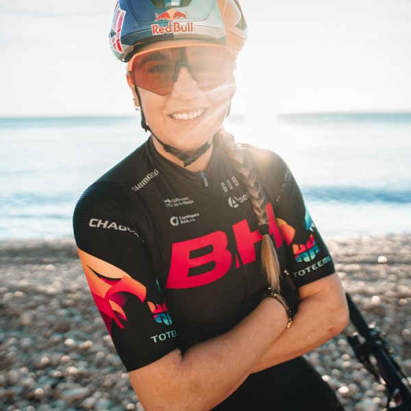 BH COLOMA TEAM 2023 Radtrikot kurzarm-Radsport-Profi-Team Radtrikot Kaufen