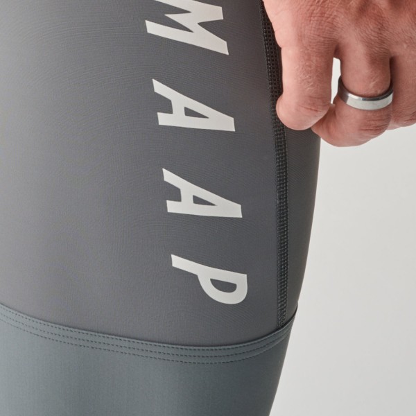 Herren Maap World Tour Team 2025 Bibshorts Radtrikot Kaufen