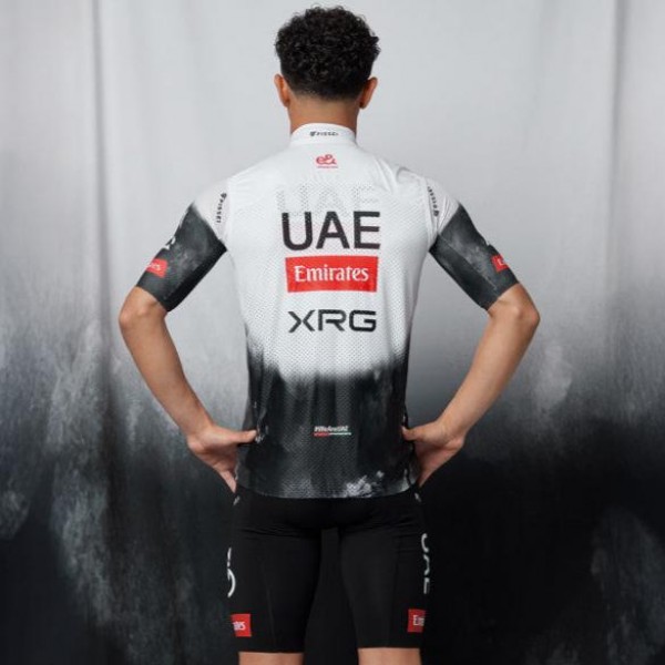 Herren Pissei UAE Team Emirates 2025 weste Radtrikot Kaufen